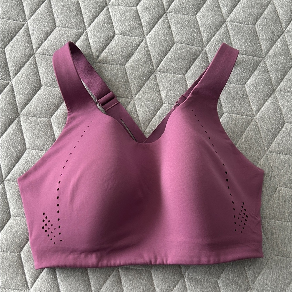 Lululemon Energy Sports Bra